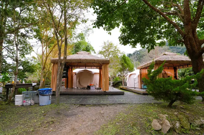 苗栗親子露營「一畝稻田露營區 」，免費搗麻糬、DIY棉花糖，