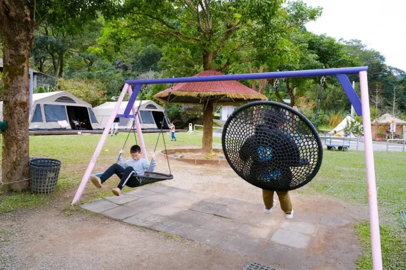 苗栗親子露營「一畝稻田露營區 」，免費搗麻糬、DIY棉花糖，