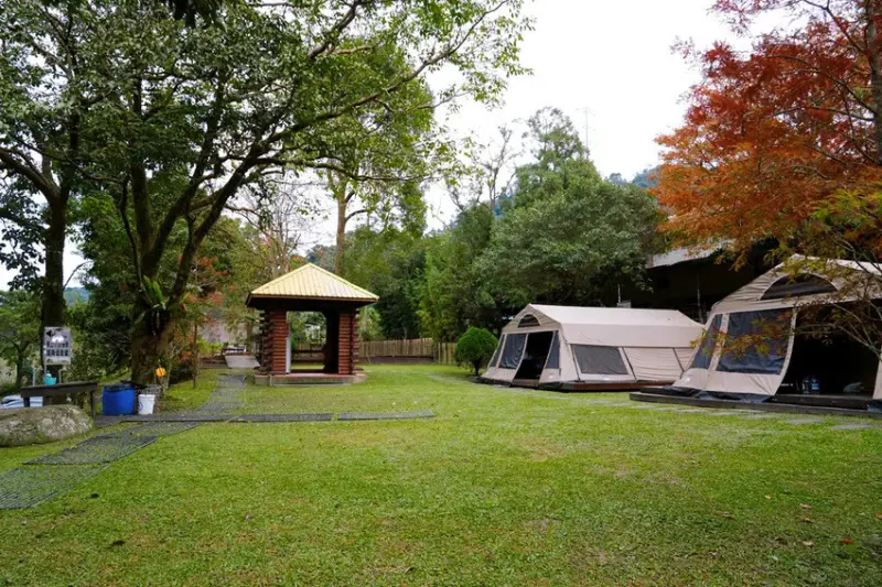 苗栗親子露營「一畝稻田露營區 」，免費搗麻糬、DIY棉花糖，