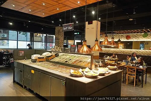 {台中美食}甩鍋雞볶찜韓式炒雞吃到飽-中友店，不分平假日只要