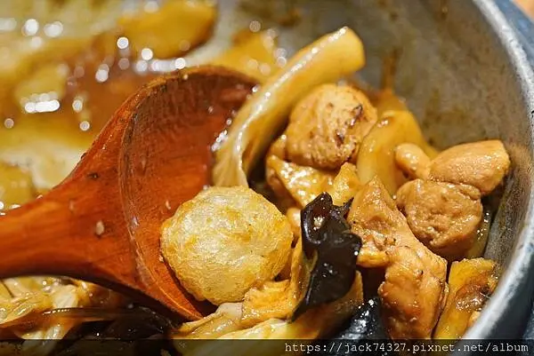 {台中美食}甩鍋雞볶찜韓式炒雞吃到飽-中友店，不分平假日只要