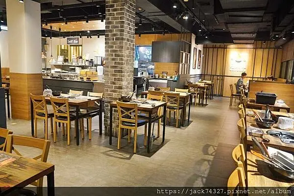 {台中美食}甩鍋雞볶찜韓式炒雞吃到飽-中友店，不分平假日只要