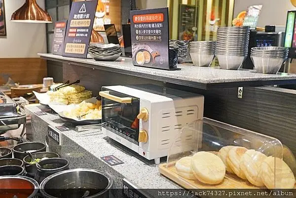 {台中美食}甩鍋雞볶찜韓式炒雞吃到飽-中友店，不分平假日只要