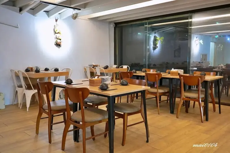 中壢居酒屋｜伙串滿酒場～喝啤酒聊天的好所在，連臭豆腐、炒飯、