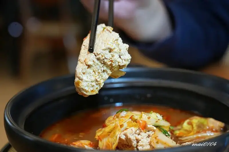 中壢居酒屋｜伙串滿酒場～喝啤酒聊天的好所在，連臭豆腐、炒飯、