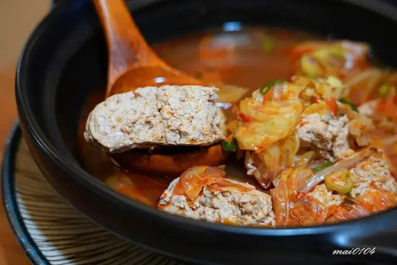 中壢居酒屋｜伙串滿酒場～喝啤酒聊天的好所在，連臭豆腐、炒飯、