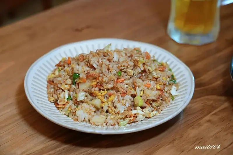 中壢居酒屋｜伙串滿酒場～喝啤酒聊天的好所在，連臭豆腐、炒飯、