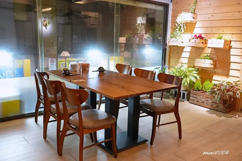 中壢居酒屋｜伙串滿酒場～喝啤酒聊天的好所在，連臭豆腐、炒飯、