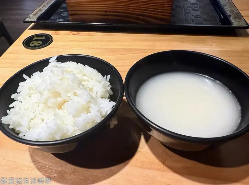 【新竹食記】極黃燜雞米飯(新竹長春店)