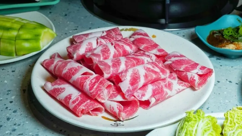 LINE_ALBUM_久桃石頭火鍋 二傻夫婦_250201_25.jpg