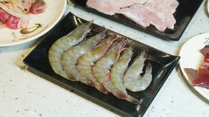 LINE_ALBUM_久桃石頭火鍋 二傻夫婦_250201_17.jpg