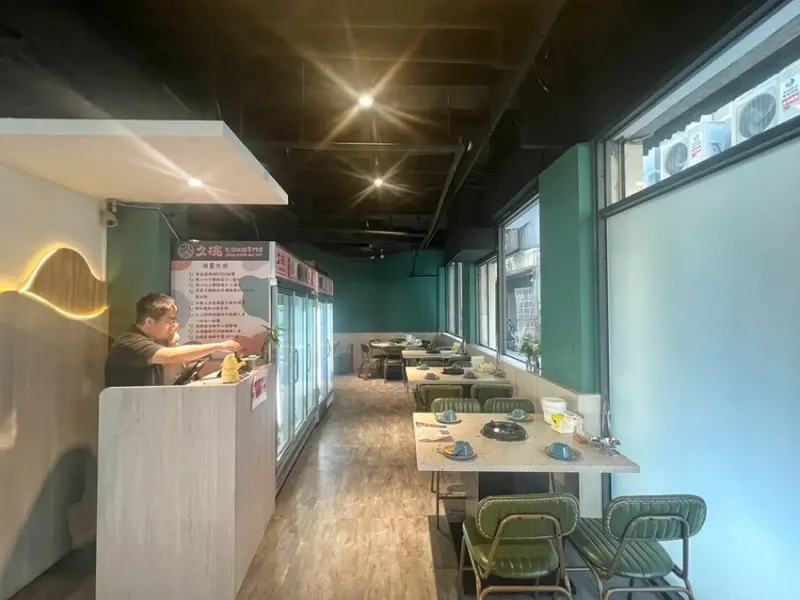 LINE_ALBUM_久桃石頭火鍋 二傻夫婦_250201_43.jpg