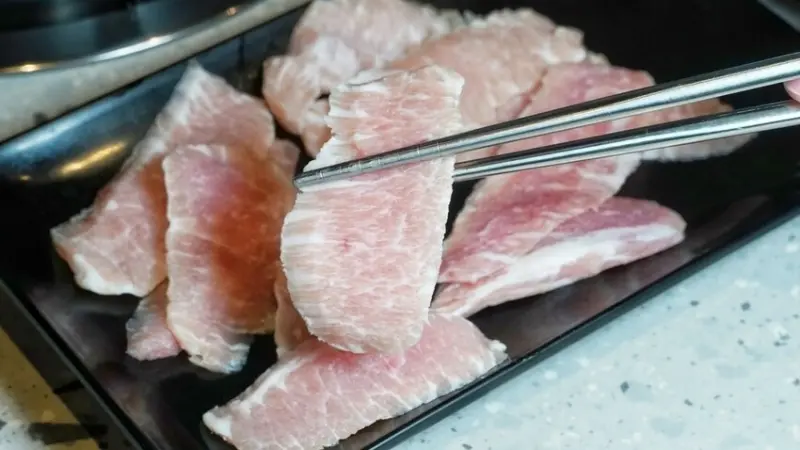 LINE_ALBUM_久桃石頭火鍋 二傻夫婦_250201_19.jpg