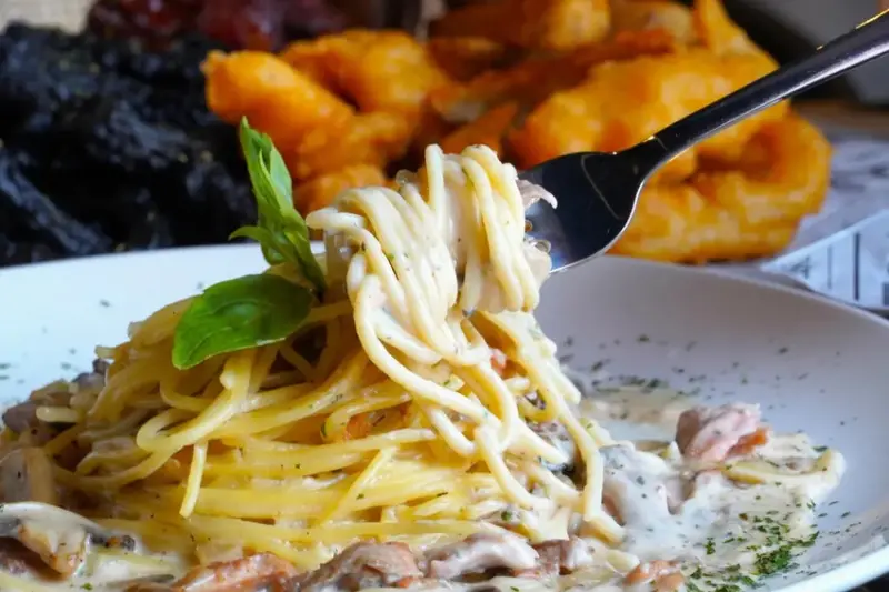 北屯全新義式餐廳打造浪漫用餐空間 開啟大坑區新美食熱點｜托斯