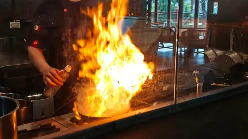 北屯全新義式餐廳打造浪漫用餐空間 開啟大坑區新美食熱點｜托斯