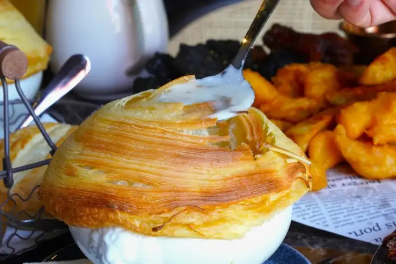 北屯全新義式餐廳打造浪漫用餐空間 開啟大坑區新美食熱點｜托斯