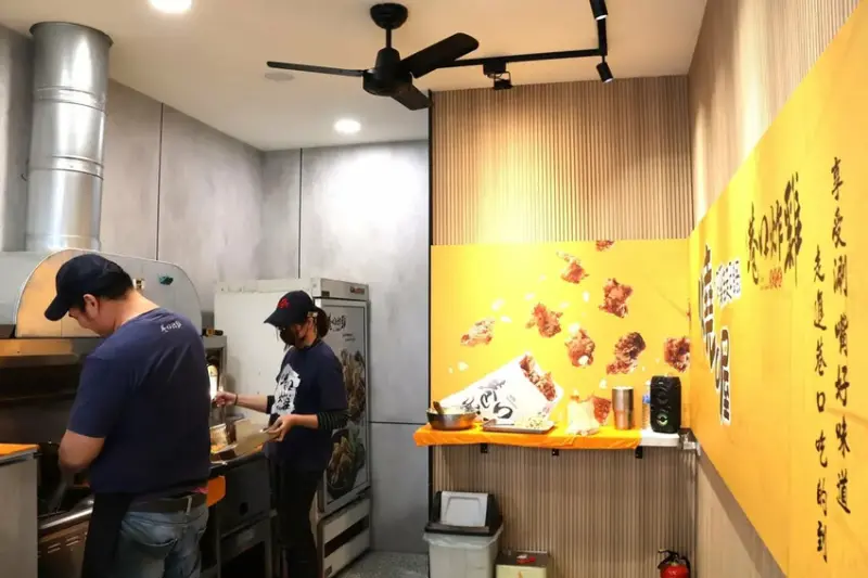 巷口炸雞台南府前店 (10).JPG