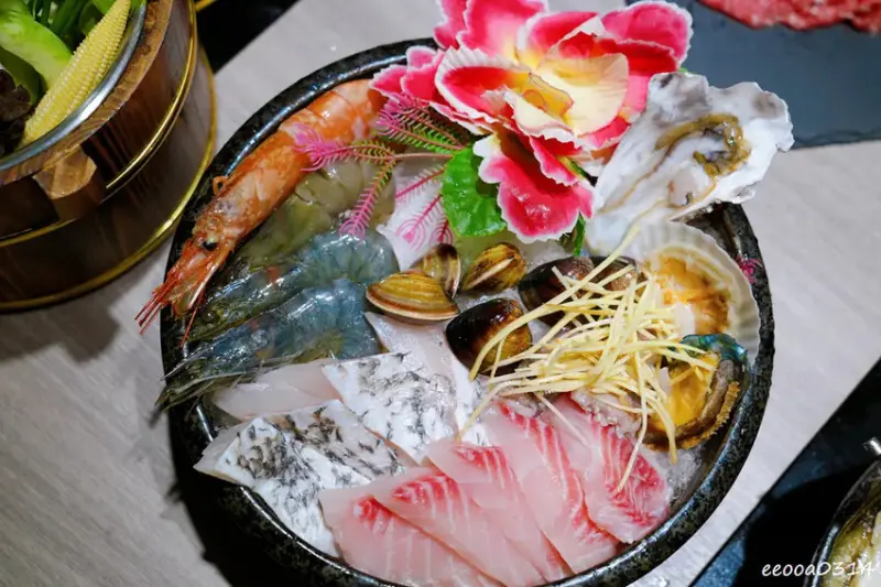 蘆洲火鍋自助吧吃到飽「火車讚養生石頭火鍋」，套餐389元起蔬