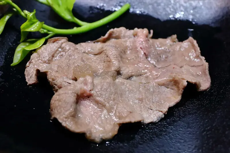 火車讚石頭火鍋，蘆洲超人氣石頭火鍋推薦！只要$389起整櫃蔬