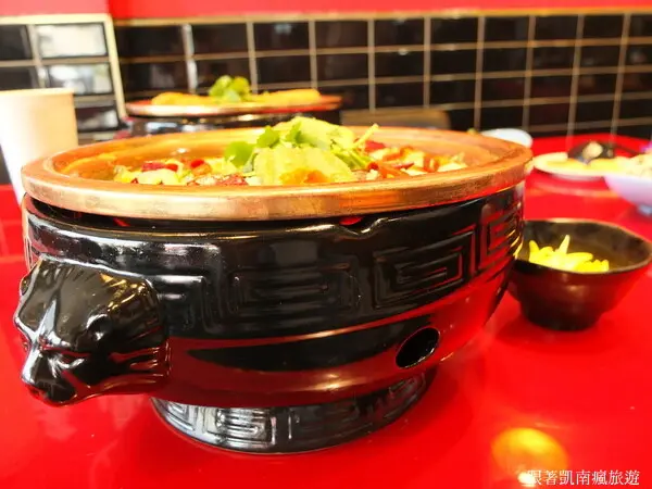 屏東餐廳推薦【錄鼎記老罈酸菜魚-屏東仁愛店】288元起酸菜魚
