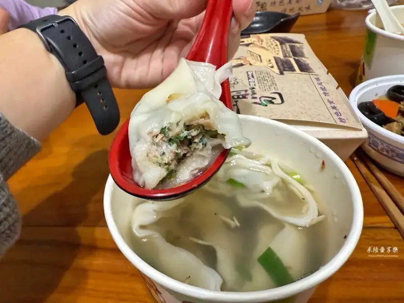 新竹-上海小楊生煎包✔吃過會愛上的生煎包✔小菜也很好吃