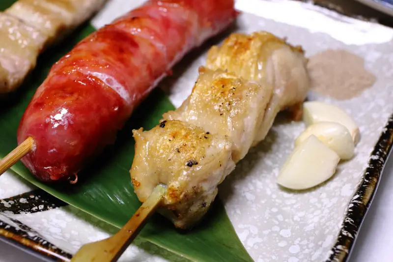 伙串滿酒場，中壢火車站旁串燒店，體驗道地串燒酒場文化，喝得痛