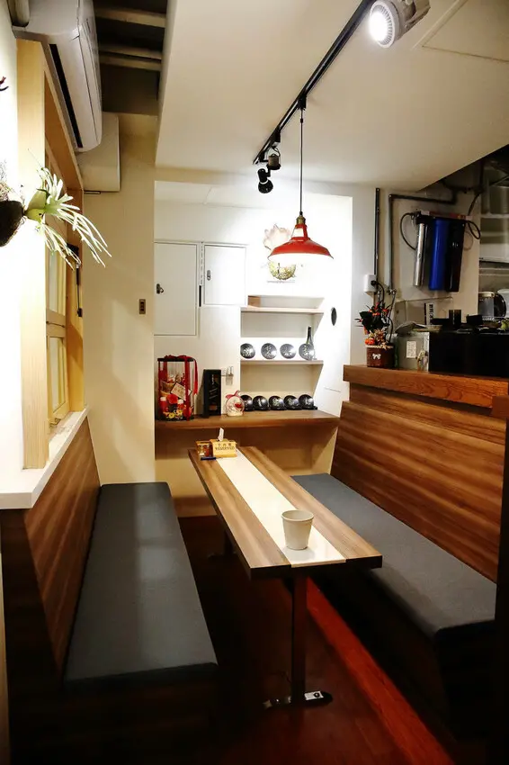 伙串滿酒場，中壢火車站旁串燒店，體驗道地串燒酒場文化，喝得痛