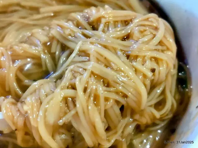 溪邊臭豆腐」(Stingky Tofu and intestine noodles at Creekside shop), HsiGi area, Hsinpei city, Taiwan, SJKen, Jan 31, 2025.