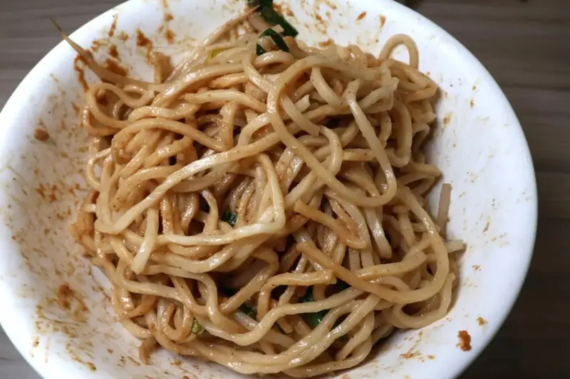 小東路無名麵店(竹滬麵店) (17).JPG