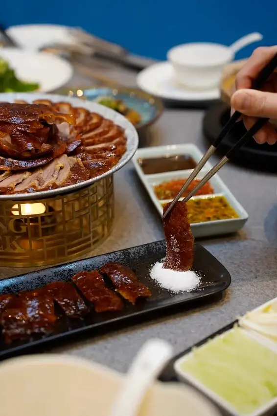 享鴨 - 片鴨皮.JPG