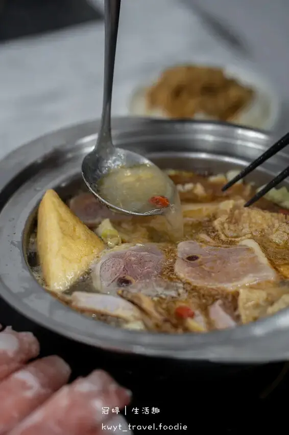 嘉義火鍋吃到飽_逸小鍋嘉義仁愛店，170元吃到飽，百元火鍋自