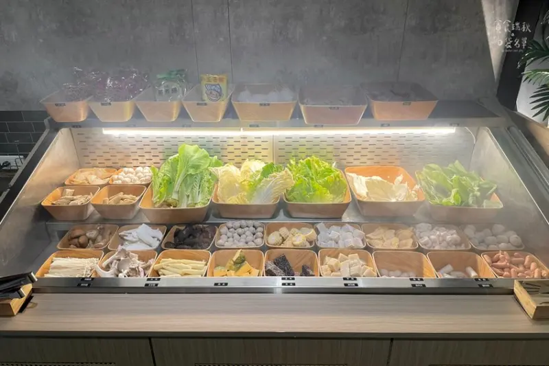 台中北區｜泰式南洋火鍋+鮮蔬鍋料自助吧、泰奶冰淇淋吃到飽，南