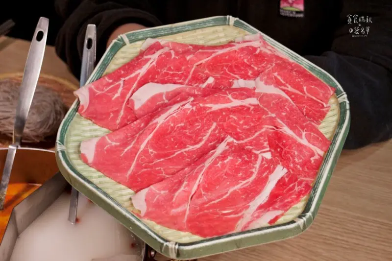 台中北區｜泰式南洋火鍋+鮮蔬鍋料自助吧、泰奶冰淇淋吃到飽，南