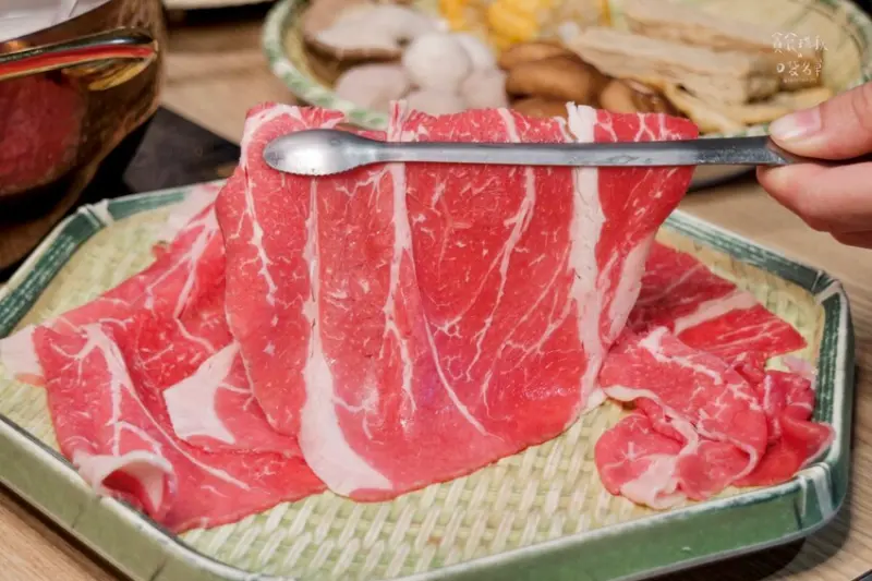 台中北區｜泰式南洋火鍋+鮮蔬鍋料自助吧、泰奶冰淇淋吃到飽，南