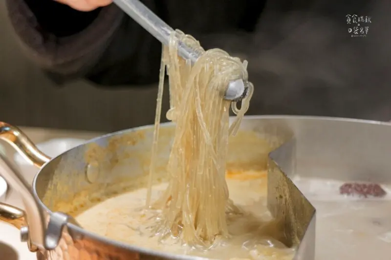 台中北區｜泰式南洋火鍋+鮮蔬鍋料自助吧、泰奶冰淇淋吃到飽，南