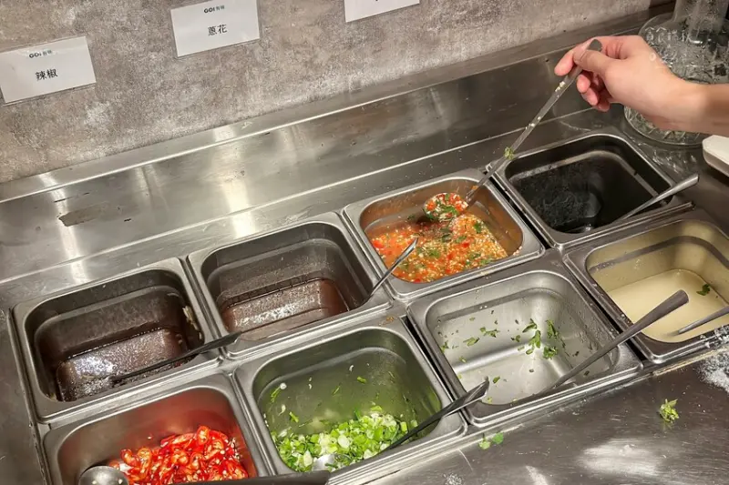 台中北區｜泰式南洋火鍋+鮮蔬鍋料自助吧、泰奶冰淇淋吃到飽，南