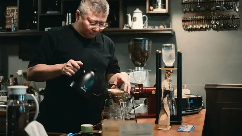 【高雄 苓雅】14克咖啡 直火焙煎 自家烘焙咖啡 重機友善咖