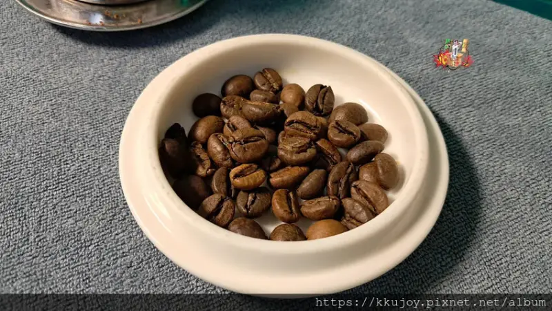 咖啡豆推薦CASA卡薩-早餐咖啡豆，香氣濃郁、咖啡不酸澀、濃