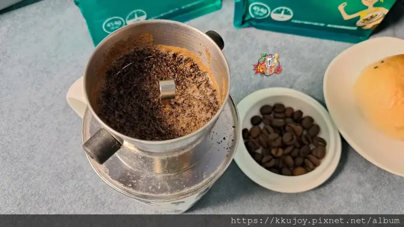 咖啡豆推薦CASA卡薩-早餐咖啡豆，香氣濃郁、咖啡不酸澀、濃