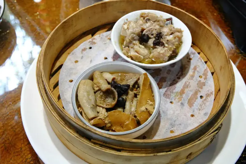 游家肥貓，大溪友善寵物老宅茶餐廳，提供港式私房料理，老闆本身