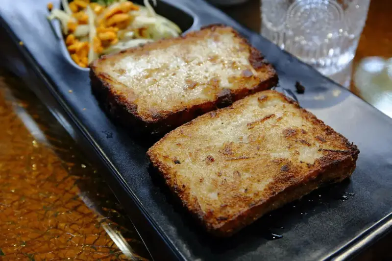 游家肥貓，大溪友善寵物老宅茶餐廳，提供港式私房料理，老闆本身