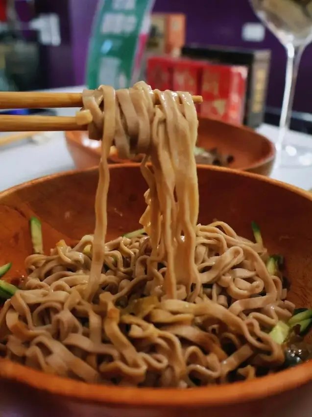 北車隱藏版塔羅酒吧！台北占卜酒吧「Bar Tarotis 塔