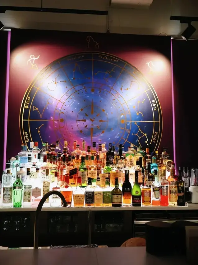 北車隱藏版塔羅酒吧！台北占卜酒吧「Bar Tarotis 塔