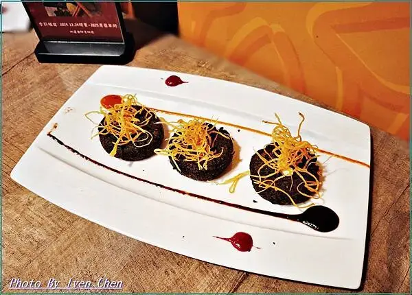 《信義區印度餐廳》高檔精緻異國料理『』 Ivenの窩食在分享