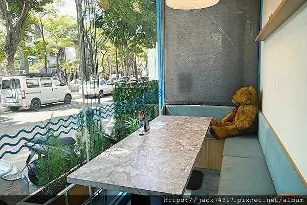 {台中美食}成真咖啡 台中首店𝗖𝗼𝗺𝗲𝗧𝗿𝘂𝗲 𝗖𝗔𝗙𝗘開幕