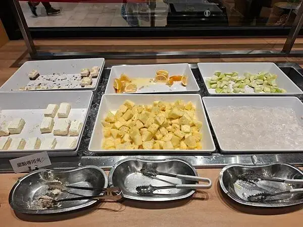 台中lalaport-橫濱牛排-漢堡排必點，自助吧吃到飽