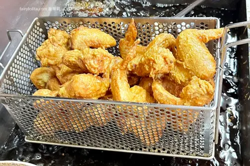 桃園台式下午茶就吃這一間！現炸雞翅爆噴汁！