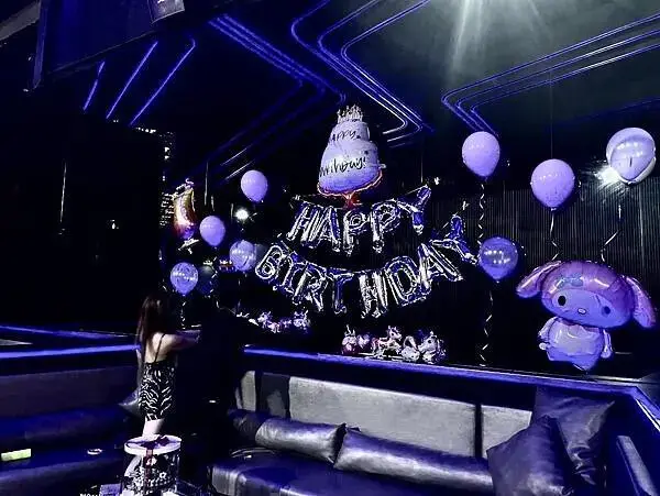 【台中音樂餐酒館推薦】邊聽Live Band邊小酌｜台中西屯