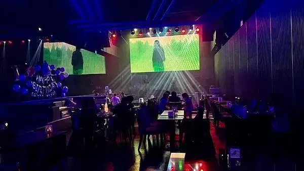 【台中音樂餐酒館推薦】邊聽Live Band邊小酌｜台中西屯