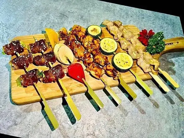 【台中音樂餐酒館推薦】邊聽Live Band邊小酌｜台中西屯